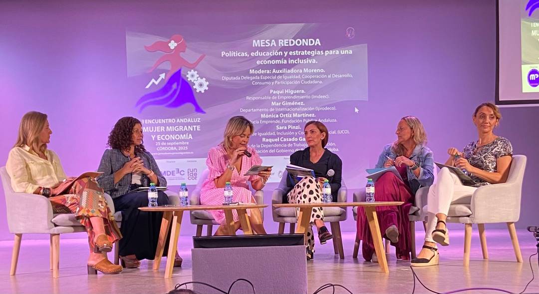 Mujeres Migrantes: El Poder Transformador que Revoluciona la Economía Cordobesa Mesa Redonda mujeres migrantes